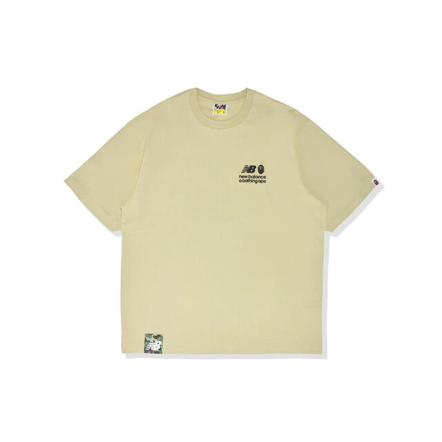 A BATHING APE(アベイシングエイプ)の【送料込み★】BAPE × NEW BLANCE コラボTシャツ XXL メンズのトップス(Tシャツ/カットソー(半袖/袖なし))の商品写真