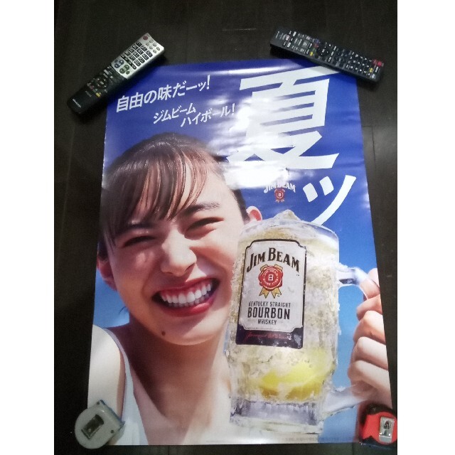 ジムビーム　井桁弘恵　ポスター　jim beam エンタメ/ホビーのタレントグッズ(女性タレント)の商品写真