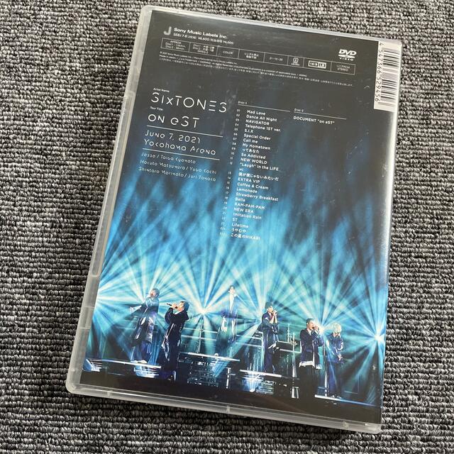 SixTONES(ストーンズ)のon　eST DVD エンタメ/ホビーのDVD/ブルーレイ(ミュージック)の商品写真