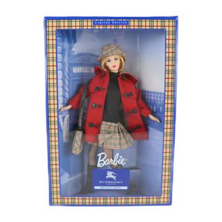 バーバリーブルーレーベル(BURBERRY BLUE LABEL)のBURBERRY BLUE LABEL バーバリー ブルーレーベル Barbie バービー コラボ  ぬいぐるみ     レッド ベージュ マルチカラー  LIMITED EDITION 限定品 未開封 人形 フィギア 【本物保証】(その他)