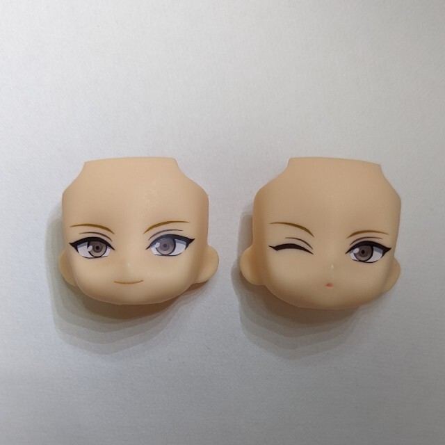 GOOD SMILE COMPANY(グッドスマイルカンパニー)のねんどろいど　羽風薫　顔パーツ　通常・ウインク　あんさんぶるスターズ　中古 エンタメ/ホビーのフィギュア(アニメ/ゲーム)の商品写真