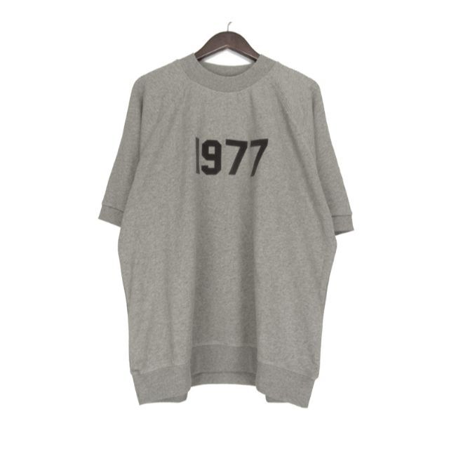 ESSENTIALS 1977 スウェットTシャツ