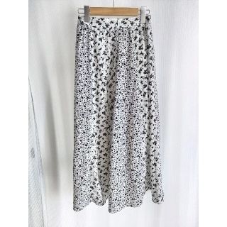 ダブルクローゼット(w closet)のwcloset ダブルクローゼット　パネル切替小花柄ギャザースカート(ロングスカート)