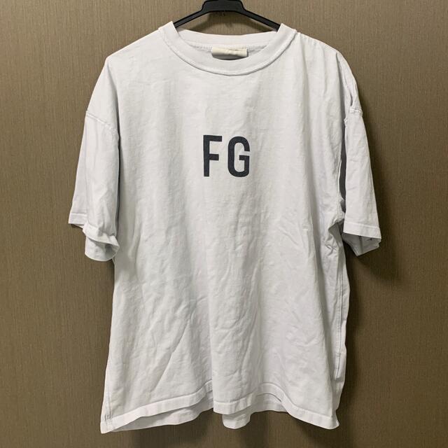 FEAR OF GOD(フィアオブゴッド)のfear of god 6th FGロゴ　Tシャツ　Sサイズ メンズのトップス(Tシャツ/カットソー(半袖/袖なし))の商品写真
