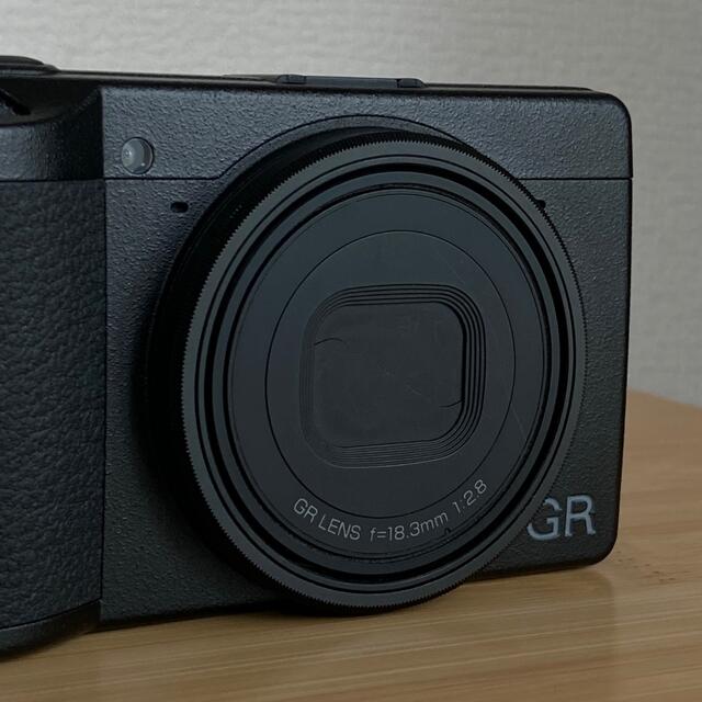 リコー RICOH GR3 (純正バッテリー3個+カメラケース付き) RICOH GR3(GRIII)(純正バッテリー×2個)