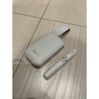 アイコス(IQOS)のiQOS ２.４ 本体 初期型 チャージャーホワイト(タバコグッズ)