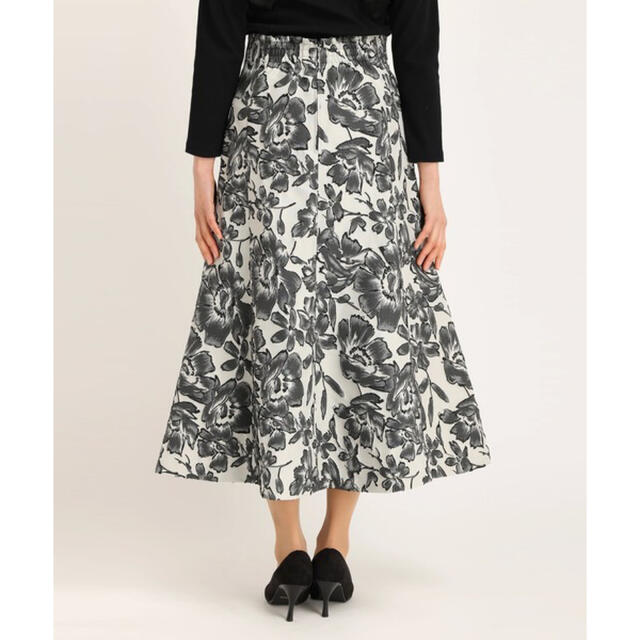 STRAWBERRY-FIELDS(ストロベリーフィールズ)の【新品】ストロベリーフィールズ　レベッカ　ロングスカート ２　M レディースのスカート(ロングスカート)の商品写真