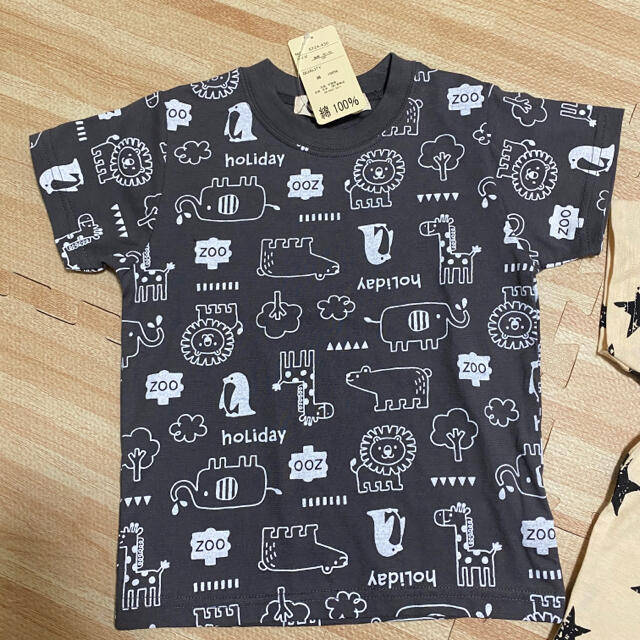 アカチャンホンポ(アカチャンホンポ)の【新品】半袖 Tシャツ 2枚 キッズ/ベビー/マタニティのキッズ服男の子用(90cm~)(Tシャツ/カットソー)の商品写真