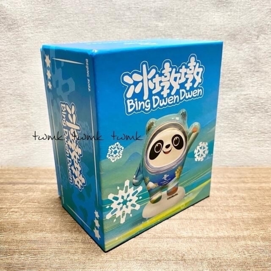 【冰墩墩】フィギュア “多彩未来” / 新品未使用 正規品 エンタメ/ホビーのおもちゃ/ぬいぐるみ(キャラクターグッズ)の商品写真