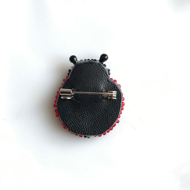 lady bird ブローチ　ビーズ刺繍　てんとう虫 2