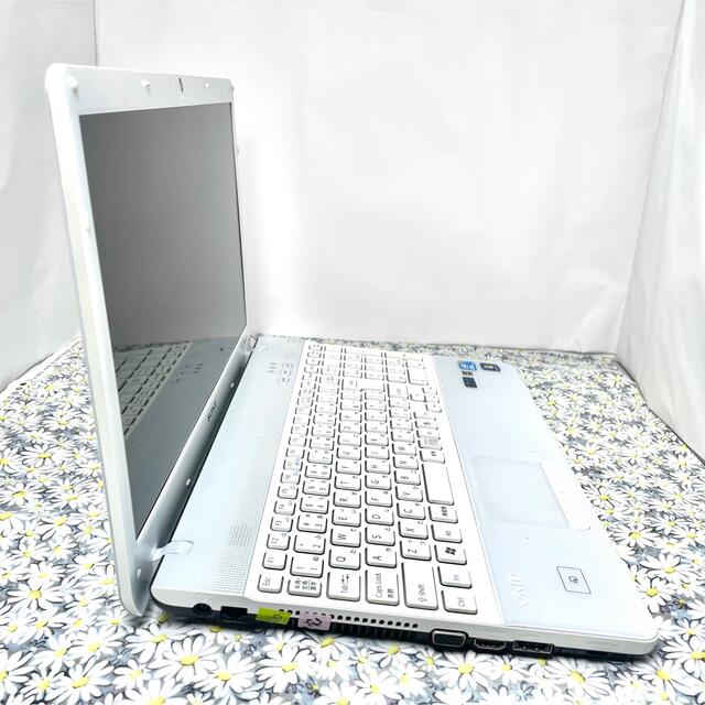 VAIO(バイオ)のVAIO❄️win11❄️ホワイト❄️Corei5❄️Blu-ray❄️SSD スマホ/家電/カメラのPC/タブレット(ノートPC)の商品写真