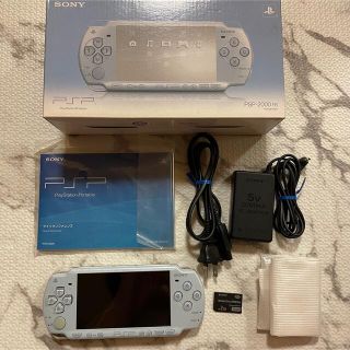 ソニー(SONY)のPSP2000 本体　オマケソフト　MHP2G付き(携帯用ゲーム機本体)