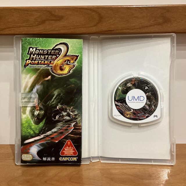 CAPCOM(カプコン)のモンスターハンターポータブル 3rd & 2ndG PSP 中古 エンタメ/ホビーのゲームソフト/ゲーム機本体(その他)の商品写真