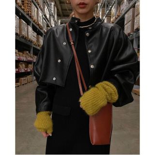 アメリヴィンテージ(Ameri VINTAGE)の【Ameri VINTAGE】SHORT FAKE LEATHER JACKET(シャツ/ブラウス(長袖/七分))