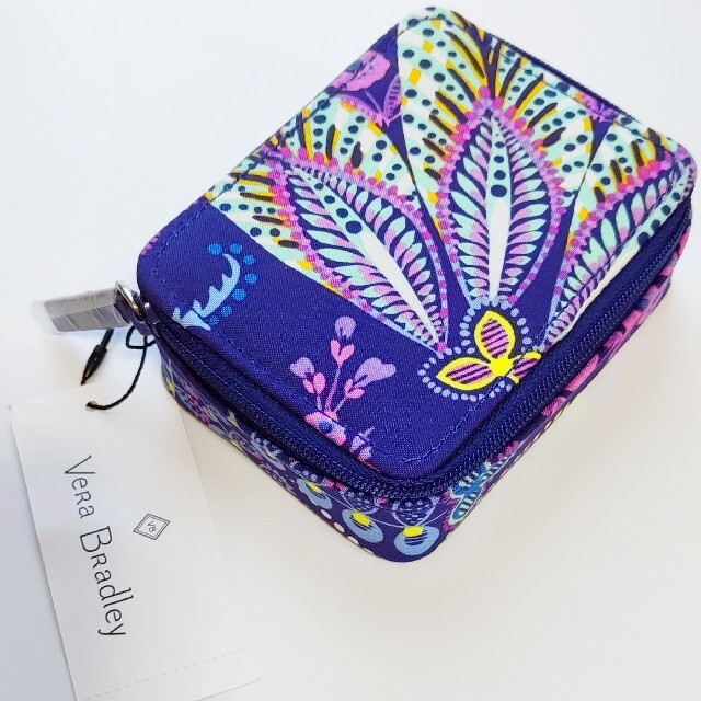 Vera Bradley(ヴェラブラッドリー)の新品▫ヴェラブラッドリー ピルケース  パープル レディースのファッション小物(ポーチ)の商品写真