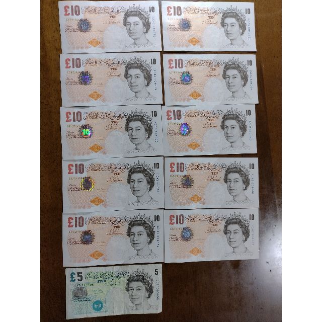 イギリス・ポンド　旧紙幣　ほぼ新札　£10×10枚　£5×1枚