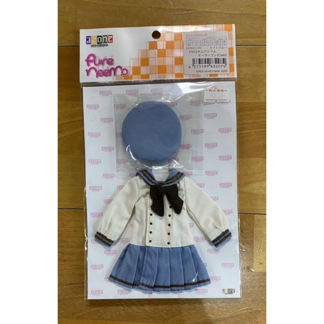 リカちゃん　ruruko ピュアニーモ　アゾン　服　セーラーセット　新品　白×水