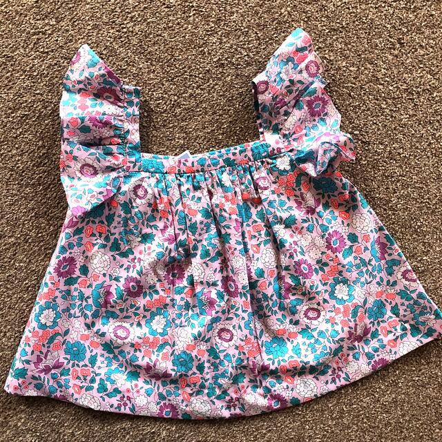 Jacadi(ジャカディ)のjacadi リバティプリントブラウス/36M キッズ/ベビー/マタニティのキッズ服女の子用(90cm~)(ブラウス)の商品写真