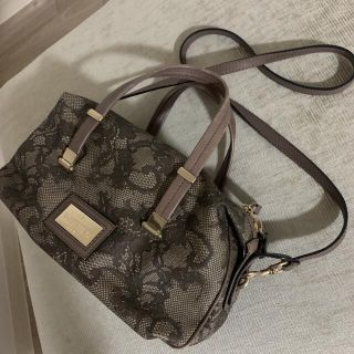 ヴァレンティノ(VALENTINO)のヴァレンティノ  VALENTINO 総レース　ショルダー　バッグ(ショルダーバッグ)