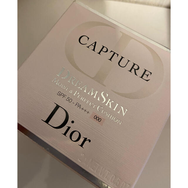 Dior カプチュールドリームスキンモイストクッション 000