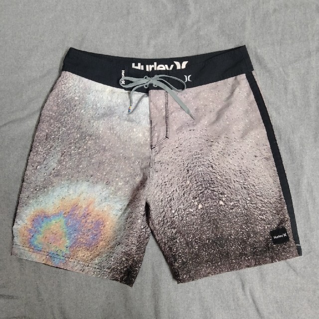 Hurley(ハーレー)の☆Hurley　ハーフパンツ　32インチ メンズのパンツ(ショートパンツ)の商品写真