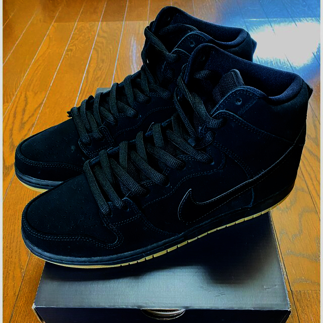 NIKE(ナイキ)のNIKE SB DUNK HI BLACK GUM 30cm メンズの靴/シューズ(スニーカー)の商品写真