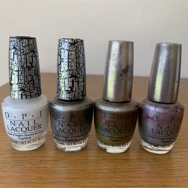 OPI(オーピーアイ)のOPI マニキュア ネイルカラー　ポリッシュ　ラメ　ひび割れ　クラックアート コスメ/美容のネイル(マニキュア)の商品写真