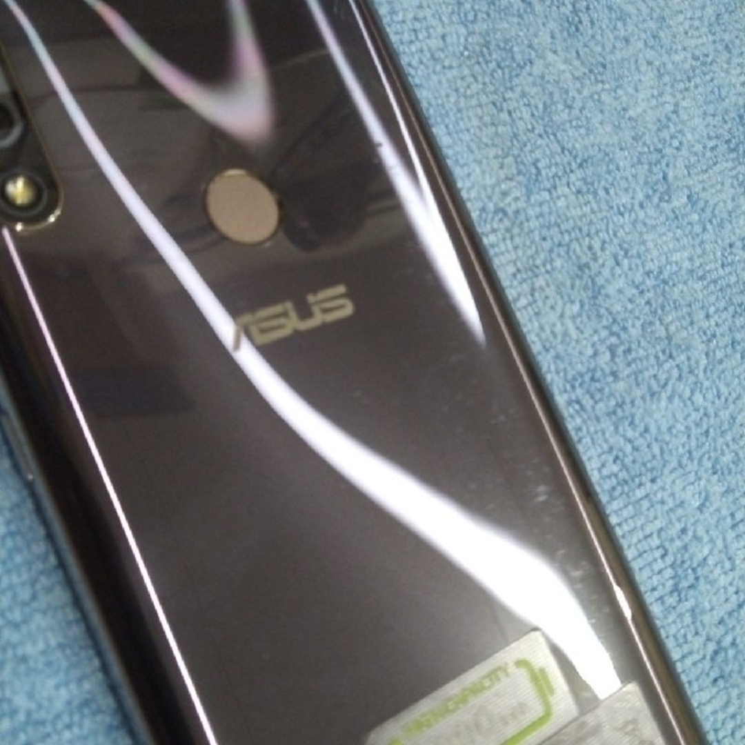 ASUS(エイスース)のZenFone Max Pro（M2）64GB SIMフリー Android14 スマホ/家電/カメラのスマートフォン/携帯電話(スマートフォン本体)の商品写真