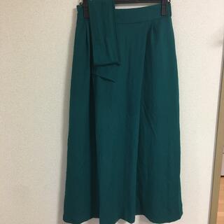 ジーユー(GU)のジーユー✨綺麗なグリーンカラーロングスカート(ロングスカート)