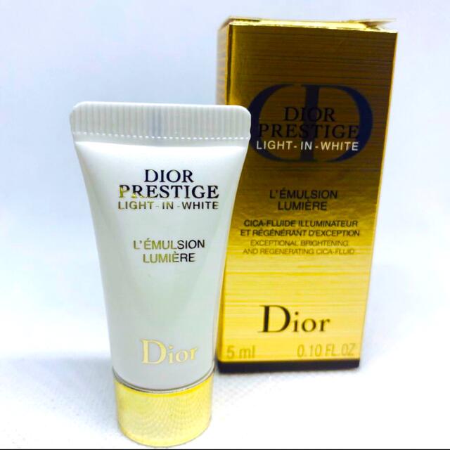 Christian Dior(クリスチャンディオール)のDior ディオールプレステージ ホワイトリンクルエマルジョンルミエールサンプル コスメ/美容のキット/セット(サンプル/トライアルキット)の商品写真