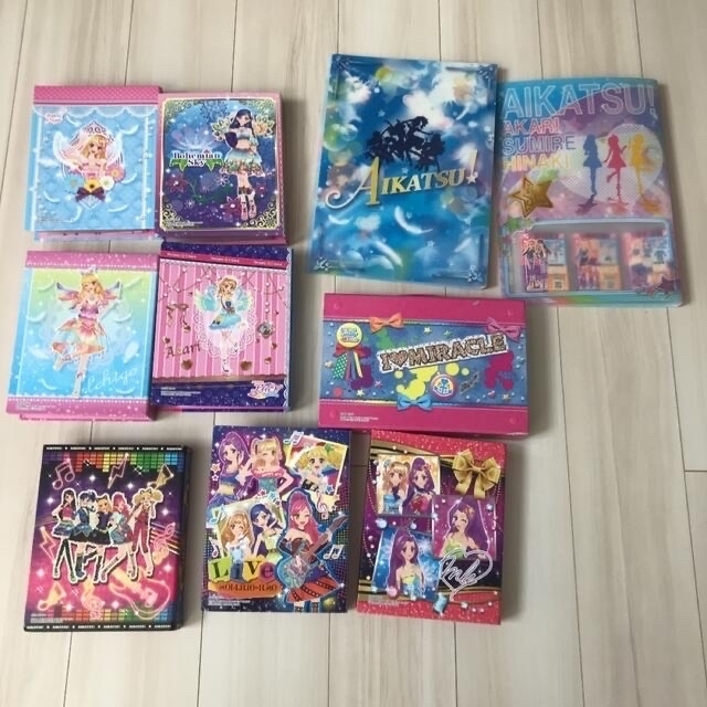 アイカツ!(アイカツ)のアイカツ　まとめ売り　カード　バインダー　グッツ エンタメ/ホビーのアニメグッズ(カード)の商品写真