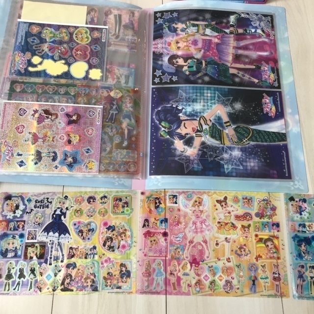 アイカツ!(アイカツ)のアイカツ　まとめ売り　カード　バインダー　グッツ エンタメ/ホビーのアニメグッズ(カード)の商品写真