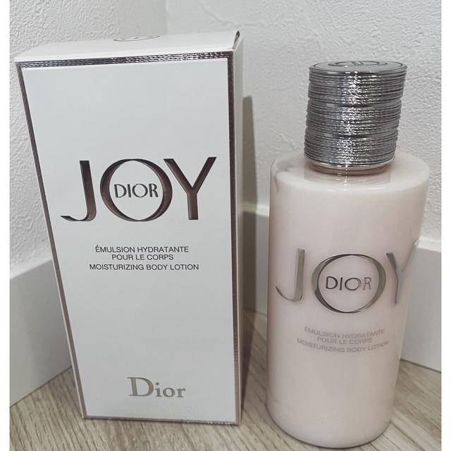 Dior JOYボディミルク