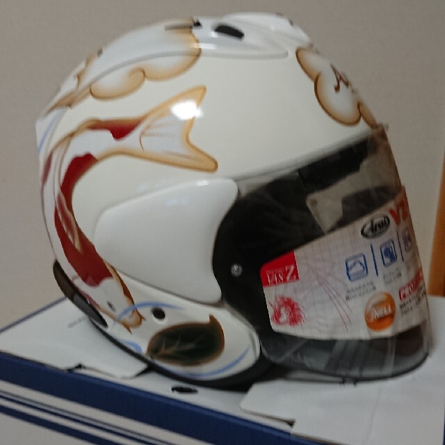 ARAI TENT(アライテント)の限定品/ Arai  VZ-Ram  錦鯉  サイズ L(59:60) 自動車/バイクのバイク(ヘルメット/シールド)の商品写真