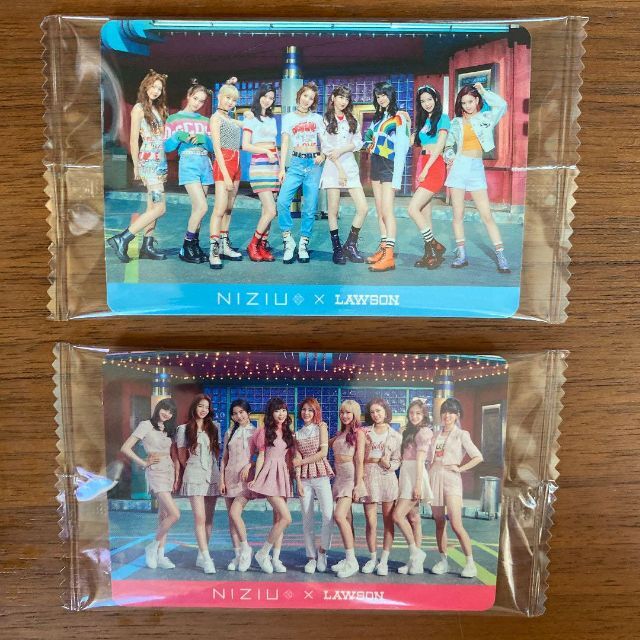 NiziU×LAWSONコラボステッカー エンタメ/ホビーのタレントグッズ(アイドルグッズ)の商品写真