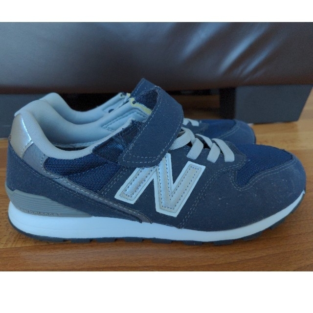 New Balance(ニューバランス)のnew balance　靴 キッズ/ベビー/マタニティのキッズ靴/シューズ(15cm~)(スニーカー)の商品写真