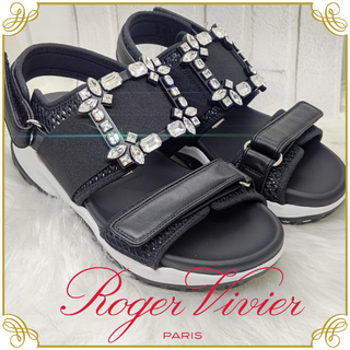 ロジェヴィヴィエ(ROGER VIVIER)のロジェヴィヴィエ◆VivRun クリスタルメッシュレザーサンダル(サンダル)