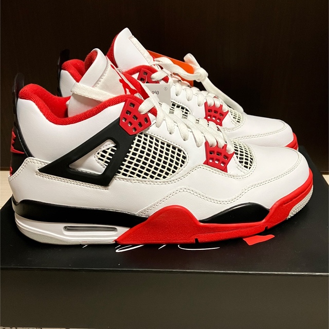 NIKE AIR JORDAN 4 RETRO