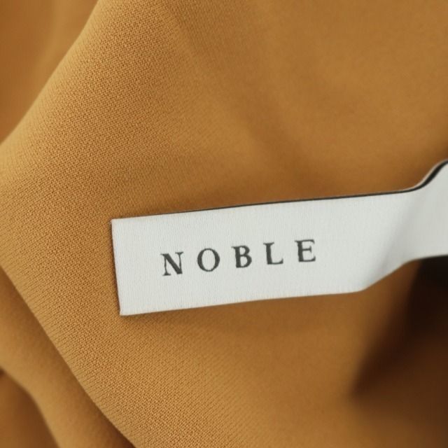 Noble(ノーブル)のノーブル NOBLE ブラウス フレンチスリーブ スキッパー キャメル レディースのトップス(その他)の商品写真