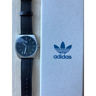 アディダス(adidas)の新品未使用【半額】アディダス　adidas 腕時計(腕時計(アナログ))