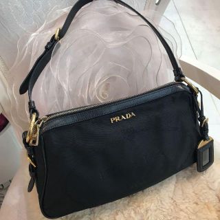 プラダ ワンショルダーバッグ ショルダーバッグ(レディース)の通販 100 ...