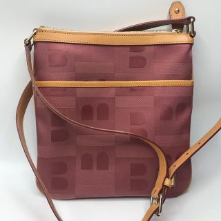 バリー(Bally)の美品　バリー　ショルダーバッグ　斜めがけ　ピンク(ショルダーバッグ)