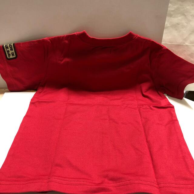 BeBe(ベベ)のBeBe  赤　半袖　Tシャツ　100サイズ　新品、未使用、タグ付き キッズ/ベビー/マタニティのキッズ服男の子用(90cm~)(Tシャツ/カットソー)の商品写真