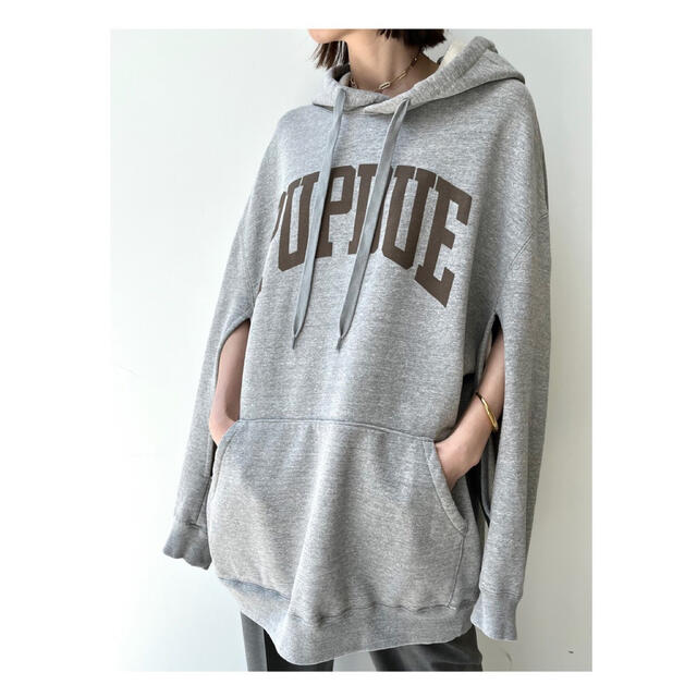 L'Appartement DEUXIEME CLASSE(アパルトモンドゥーズィエムクラス)の新品◇L'Appartement レミレリーフCape Sweat Parka レディースのトップス(パーカー)の商品写真