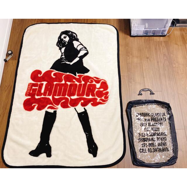 HYSTERIC GLAMOUR(ヒステリックグラマー)の【非売品/未使用】ヒステリックグラマー ブランケット（ノベルティ） エンタメ/ホビーのコレクション(ノベルティグッズ)の商品写真