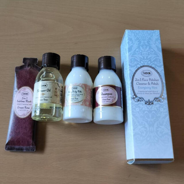 SABON(サボン)のSABONトラベルキット　エッセンシャル　グリーン・ローズ コスメ/美容のキット/セット(サンプル/トライアルキット)の商品写真