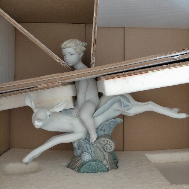 未使用 リヤドロ lladro リアドロ「 natural freedom」