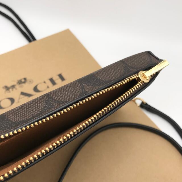 COACH(コーチ)の【COACH☆新品】大人気！クロスボディ！シグネチャー！スマホショルダー！ レディースのバッグ(ショルダーバッグ)の商品写真