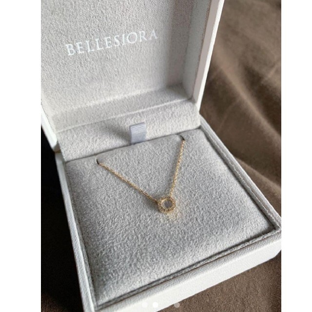 BELLESIORA(ベルシオラ)のBELLESIORA　ベルシオラ　K18YG　ネックレス レディースのアクセサリー(ネックレス)の商品写真