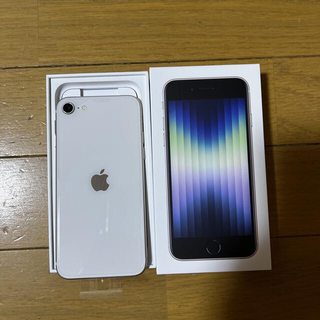 アイフォーン(iPhone)のApple iPhoneSE 第3世代64GB ｽﾀｰﾗｲﾄ(スマートフォン本体)